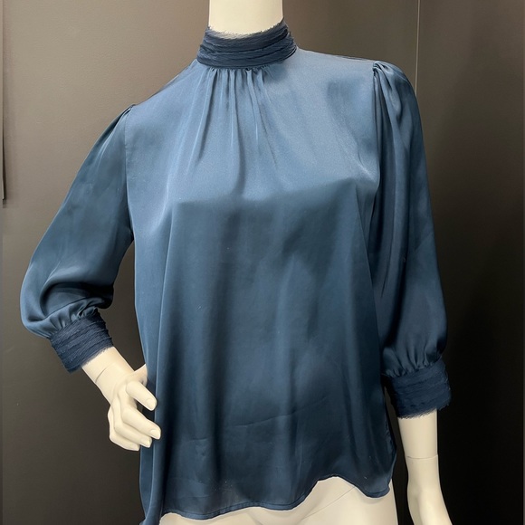 Zara top. Size Small. - Picture 1 of 4